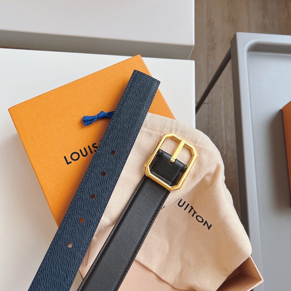 ルイヴィトンベルト背面デザイン